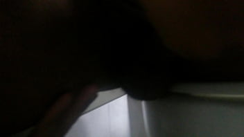 Preview 1 of Hentei Shemale - hetero en el ba&ntilde_o