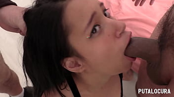 Preview 2 of Xxx Poromina - PutaLocura - La colombiana Lia Ponce traga mucha lefa y hace squirt en Mamadas Extremas