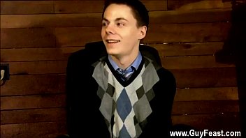 Preview 1 of Oros Pornoo - Gay guys Benji Elliot Gets r. With Lucas Sky