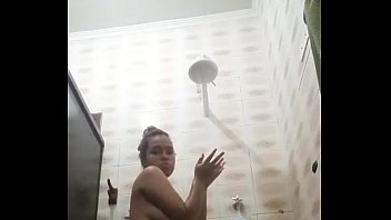 Preview 4 of Horny Pirn - safadinha se abrindo tomando banho