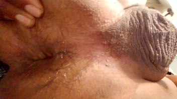 Preview 4 of Homesex Guy - carrot