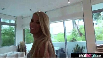 Preview 1 of Dit Tai Phong - Sexy Hot Girlfriend Perform Hard Sex In Front Of Cam vid-09