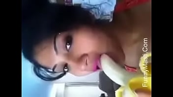 Preview 3 of Dipeka Padukon Xxxcom - Indian Girl Choosing Banana In Hot Style