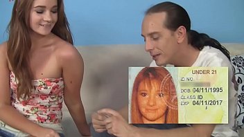 Preview 1 of Voyuer Public - ava sparxxx 18 years