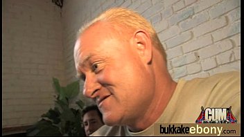 Preview 2 of Gegenseitig Mastubieren - Busty black babe bubble bath group cocksuck! 29