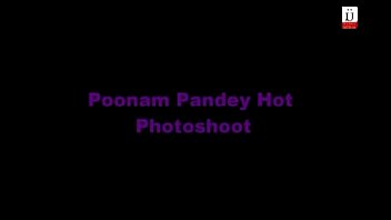 Preview 1 of Mmi Son Desi - Poonam-Pandeys-Bold-Scenes-From-Movie-Nasha