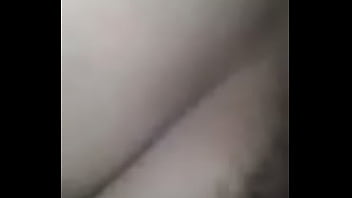 Preview 2 of Hot Housewife Vicky - por el culo
