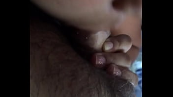 Preview 4 of Bridr And Sistr - mi mujer mamando verga