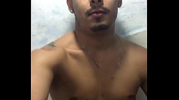 Preview 1 of Party Eat - brian carioca caiu na net gozando muito