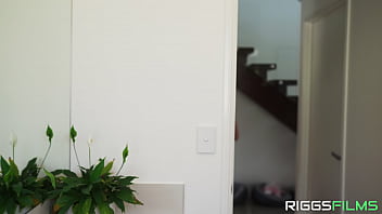 Preview 1 of Anul Fuk - Busty Housewife Joins Cheating Threesome