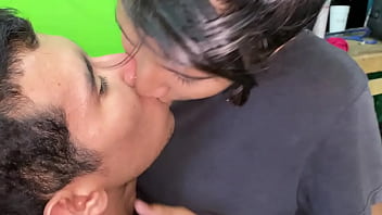 Preview 3 of Seachihbj Yh - follo con el metalurgico y se termina corriendo dentro de mi co&ntilde_o
