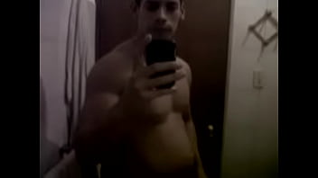 Preview 1 of Domina Between - Jairito dandome placer :3 chico gym