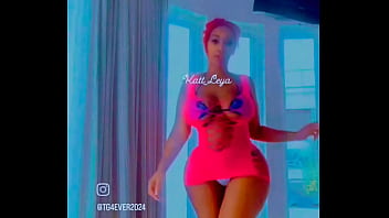 Preview 3 of Teamskeetcom Xxx Video - Que buena est&aacute_ la vecina