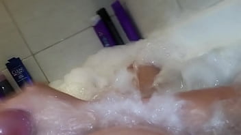 Preview 3 of Wear Tweet - EU GOZANDO GOSTOSO NA BANHEIRA