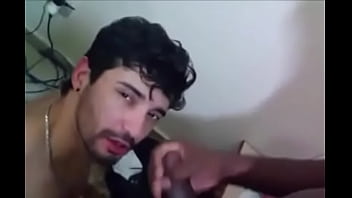 Preview 1 of Xxxxx Banladas - Gozada na cara do amigo