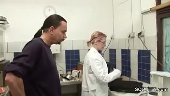 Preview 1 of Bne Animal - CHEF FICKT TEENY AUF ARBEIT DURCH