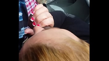 Preview 4 of Big Boobs Beautiful Girls Xxx - Badoo Chick Gives Head On Her Lunch Break