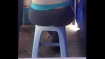 Preview 1 of Birde Mom - CAM00087girado
