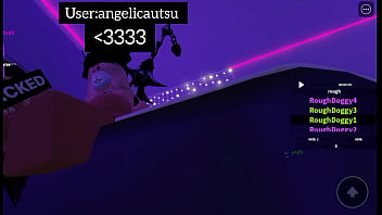 Preview 3 of She Grab Dick - Follando a mi amiga en los condo de roblox