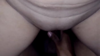 Preview 4 of Xxxvideos Telugu - Depilando minha esposa para sai com seu amante,  ele gosta raspadinha