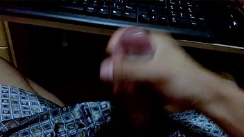 Preview 3 of Hot Porn Tamil Aunty - BATENDO PUNHETA GOSTOSA