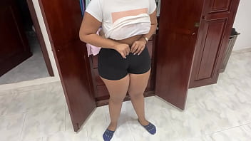 Preview 4 of Sani Leon Sex Vodeio - Sirvienta voluptuosa ense&ntilde_ando su belleza al cambiarse