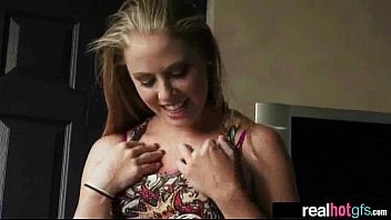 Preview 3 of Snaeky Wife - Hot Lovely Girlfriend Perform Best Sex On Cam clip-17