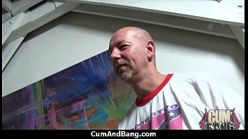 Preview 1 of Mujer Con Tranny - Ebony Chick Drowned In Cum 19