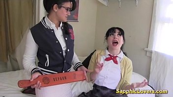 Preview 1 of Desikudisex - wild sapphic strapon fuck