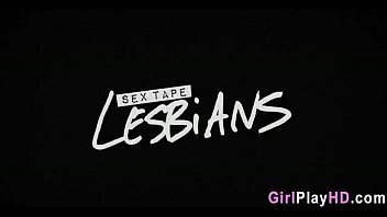 Preview 1 of Tomy Gunn Get Sleeping - Horny lesbians 0571