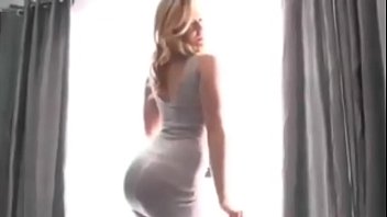 Preview 2 of Hypno Goddess Snow - Girl at Swimming Blonde Erotic Dance very hot