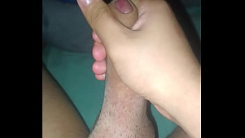 Preview 4 of Milf Adult - Pene peque&ntilde_o me masturbo en la noche
