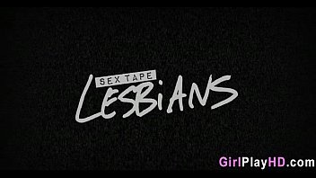 Preview 1 of L Sterne H Nde - Horny lesbians 0990