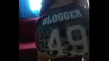 Preview 1 of Anal Fremdgehen - Rabuda deliciosa dan&ccedil_ando de sainha sem calcinha [bucetube.com]