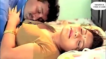 Preview 2 of Free Porn Viaf - Marvelous Girl in Saree Sexy Poses