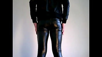 Preview 4 of Girl Gushing Um - Eriks neues Nuttenoutfit 2
