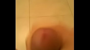 Preview 1 of Hijo Viola A La Mama Dormida - pajita rica