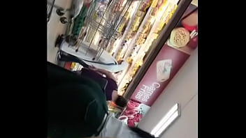 Preview 3 of Public Jerking Flasher - Grande y Buen CULO,  en el Supermercado