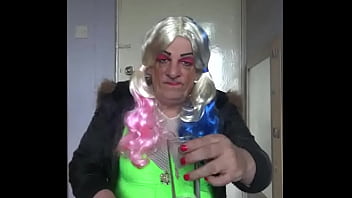 Preview 3 of 12yer Teen Pon - sissy crossdresser wanting to swallow pee