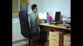 Preview 1 of Flexibility Contortionist Split - fucking hard at the office