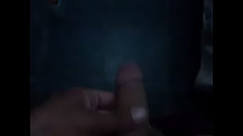 Preview 1 of Cums Cpre - batendo uma no quarto