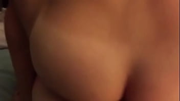 Preview 2 of Mi Esposa Chupando Dos Pija - bubble butt riding