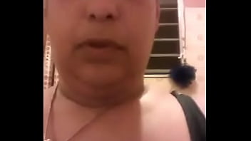 Preview 1 of Old Bbw Young Boy - otra vez en la ducha