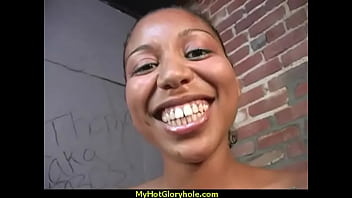 Preview 4 of Braunschweig Frauen Kennenlernen - Gloryhole Ebony Girl Booty Shake and Suck 28