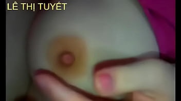Preview 1 of Pussypuss Eit - L&ecirc_ Thi Tuyet VN thu d&acirc_m chay nuoc