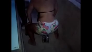 Preview 1 of Free Unwanted - metal rebolando rabo