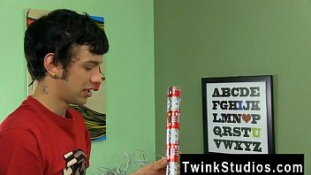Preview 1 of Tho Mature - Gay muscles s. face Braden Klien can&#039_t enjoy Christmas with