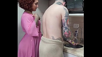 Preview 1 of Synonyms Sex - Cheguei do trabalho e fiz o safado me comer pela casa toda