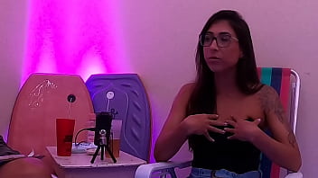 Preview 2 of Kinky Joe Anal - Entrevistei a Luh Picchi vencedora da Casa das Pimentinhas - Cai&ccedil_ara Talk Show - EP01