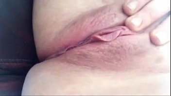 Preview 2 of Sxe Son And Mom - Tr&ecirc_s orgasmos multiplos de uma novinha safadinha - vtubebr.com